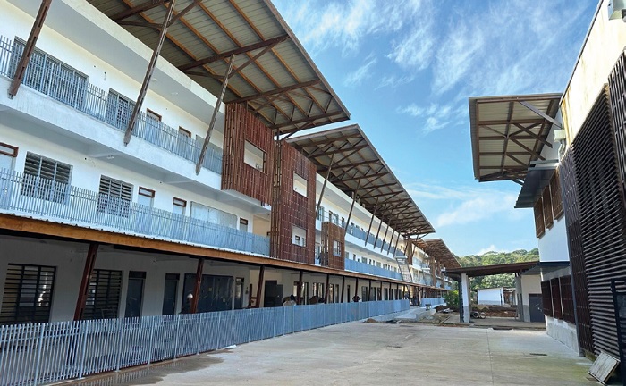 Cité scolaire Saint-Georges de l'Oyapock (Guyane) Photos©Semsamar