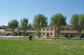 Réalisation d’un self dans un collège d’Aix-en-Provence