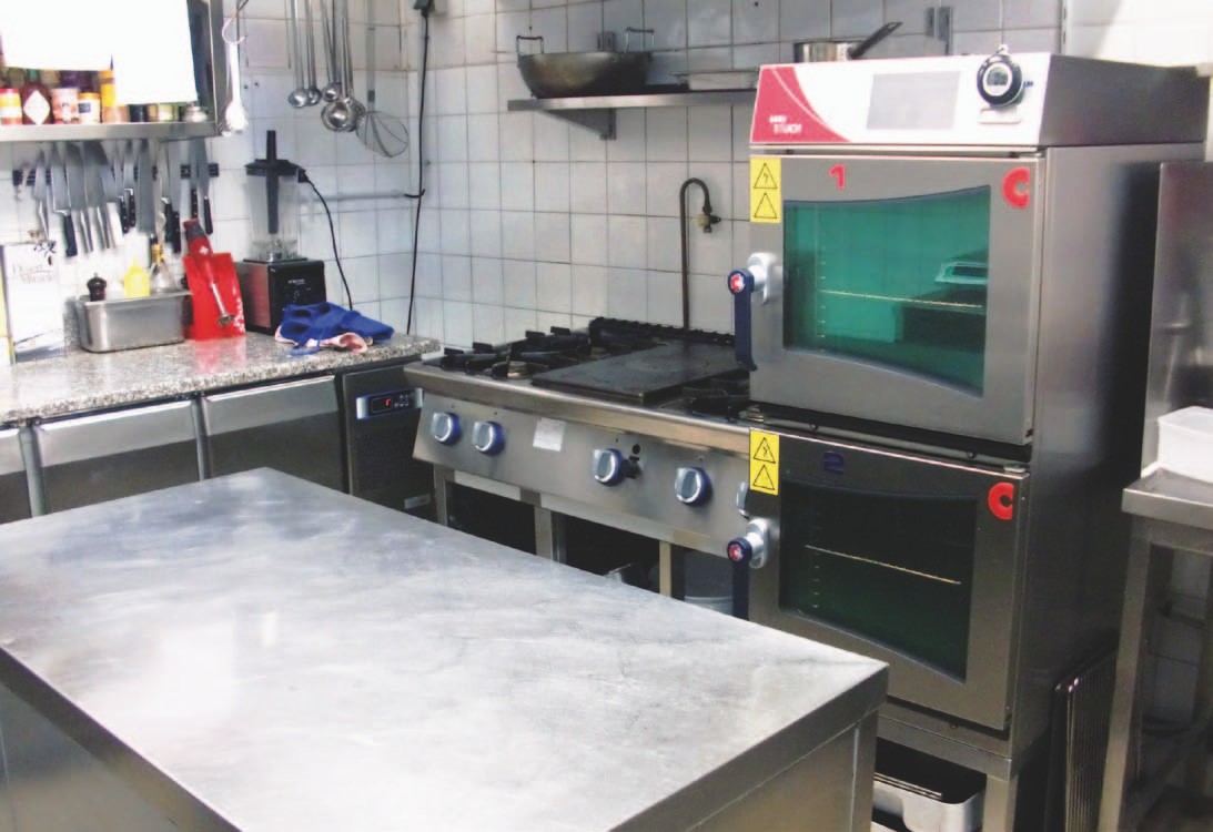 Une table gastronomique à l’ambiance décontractée