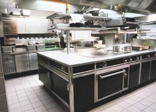 Un restaurant chic et moderne au pied d’un concept store