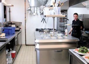 Une cuisine fonctionnelle pour assurer un service soutenu