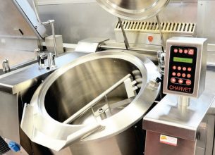 Un espace fonctionnel pour des plats de proximité