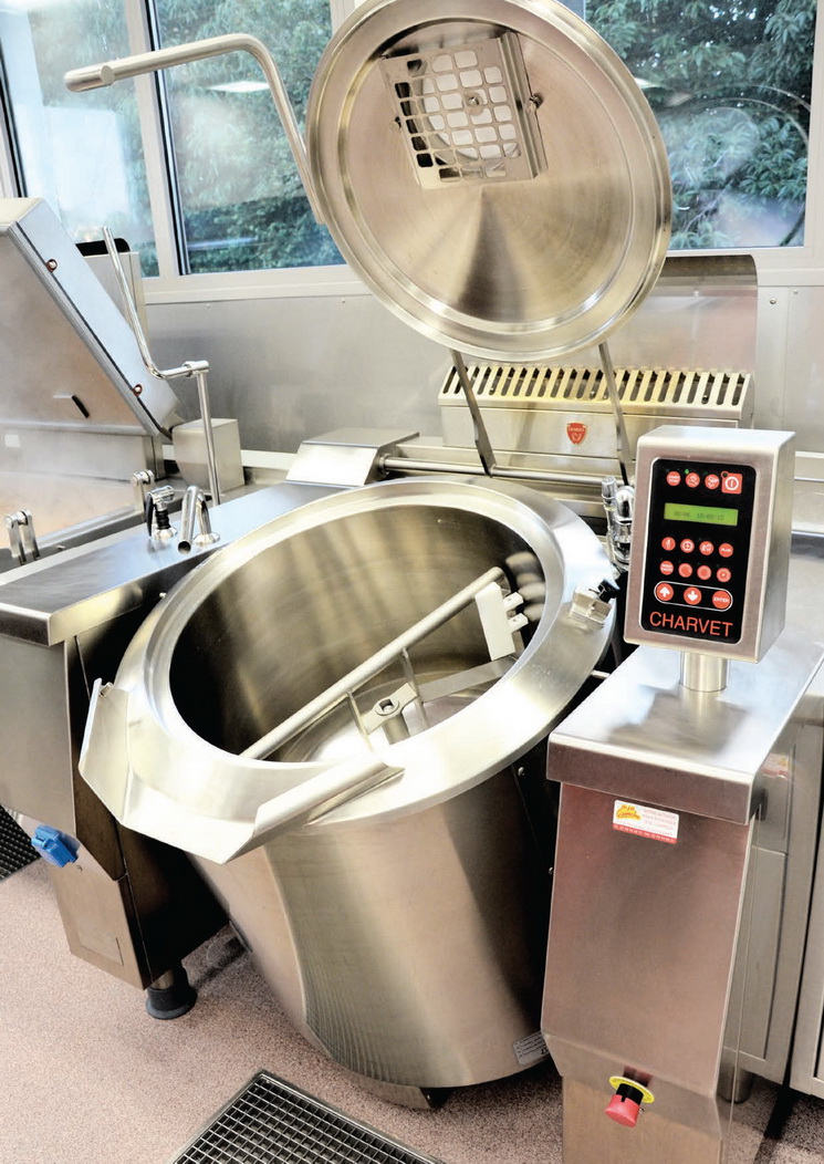 Un espace fonctionnel pour des plats de proximité