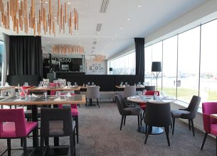 Deux cuisines en vigie, pour une restauration panoramique