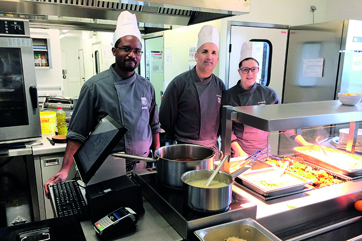 Une cuisine et une prestation Sodexo adaptées aux jeunes sportifs