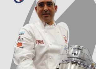 Le chef Gérald Nicosia, fier de son RM8 Robot-Coupe