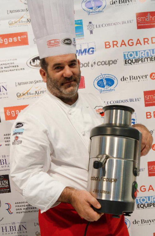 Un extracteur de jus J80 Ultra Robot-Coupe pour Jérôme Cazanave