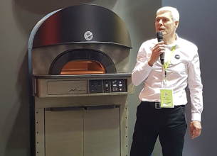 Un lancement français réussi pour le four Néapolis Moretti Forni par Eberhardt Frères
