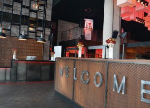 Crazy Hall à Montigny-le-Bretonneux : Une cuisine adaptée aux cadences soutenues de ce lieu de vie new-yorkais