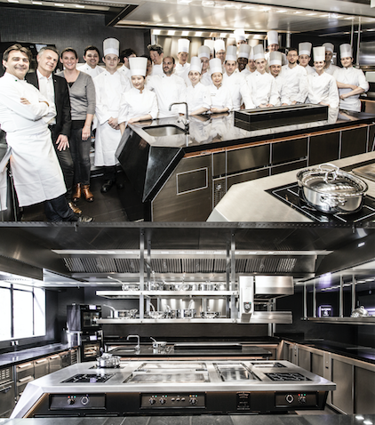 Une cuisine flambant neuve pour Yannick Alléno au Pavillon Ledoyen