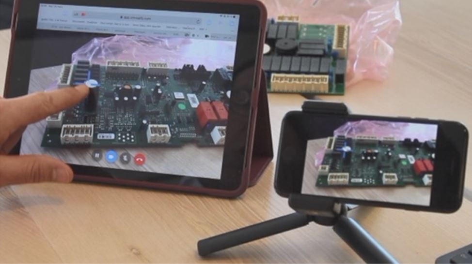 Assistance à distance : une nouvelle fonctionnalité de réalité augmentée par Electrolux Professional