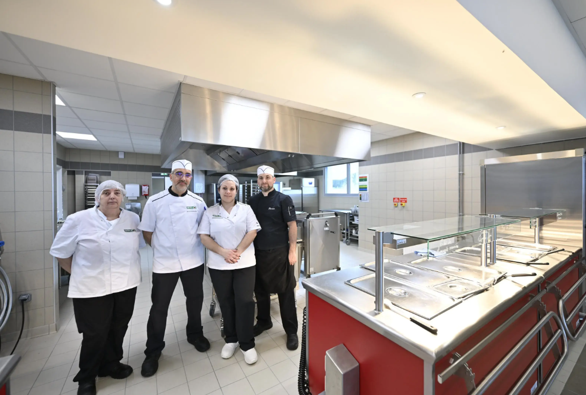 Une nouvelle cantine pour les collégiens de Fresnay-sur-Sarthe