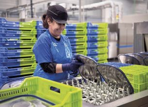 Oyobo et Re-uz for Eternity : Le lavage des contenants et le réemploi se développent