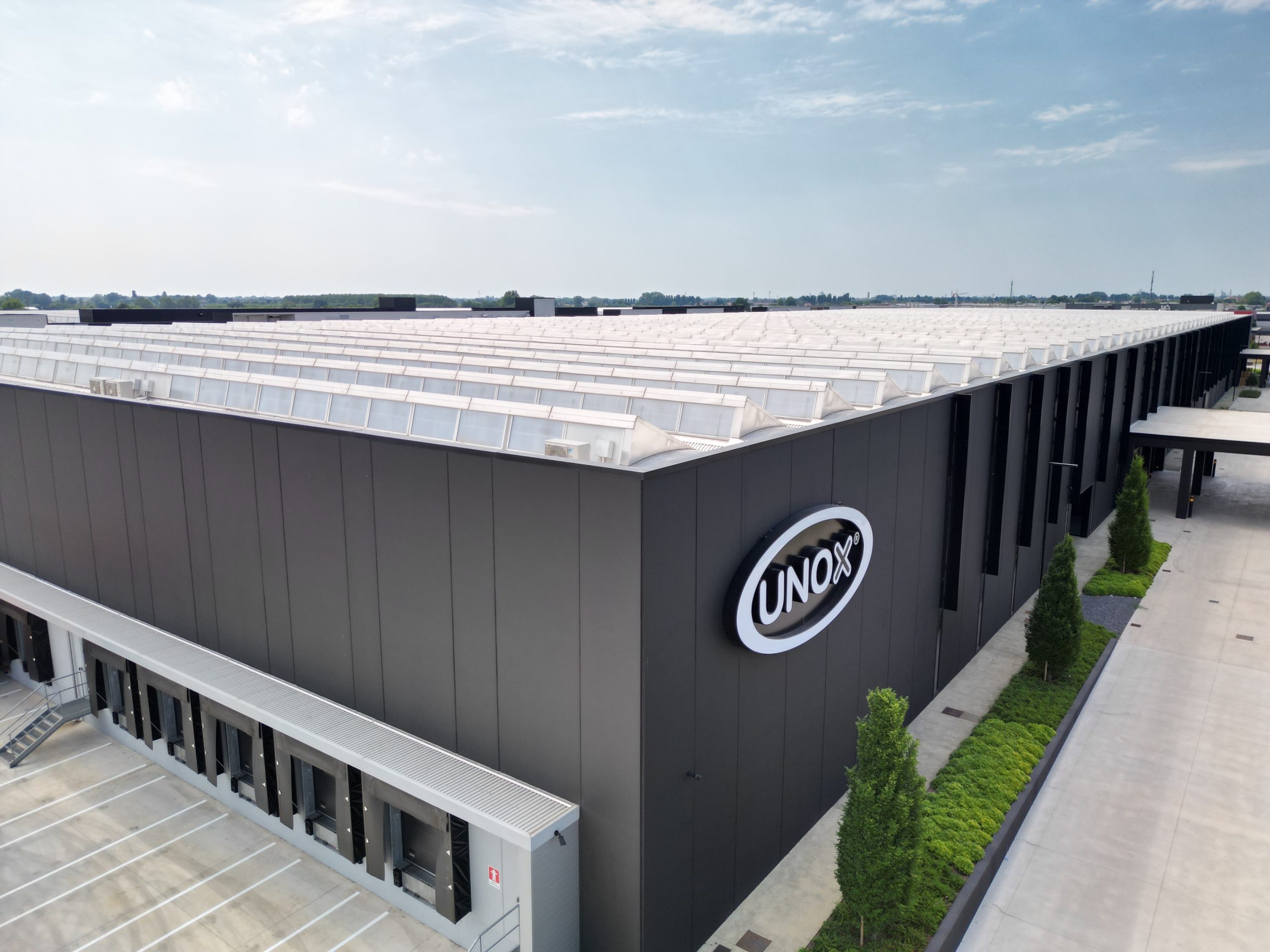 Unox confirme la dynamique de son activité